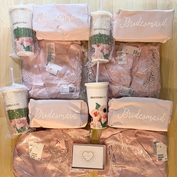 Bridesmaid Proposal Gifts for 4 - Picture 2 of 10